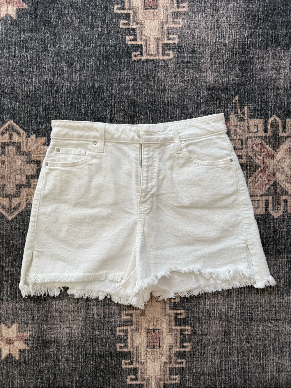 Guess White Raw-Hem Denim Shorts